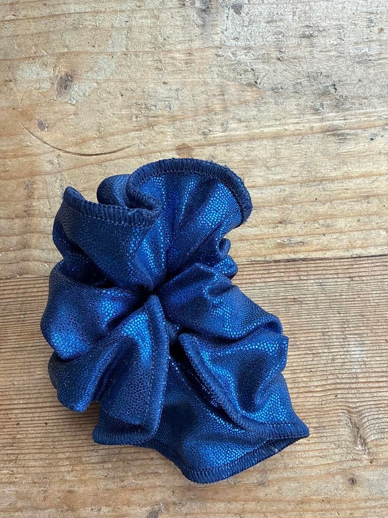 Scrunchie haarwokkel blauw voor turnpakje Gymxl, Ophalen of Verzenden, Zo goed als nieuw