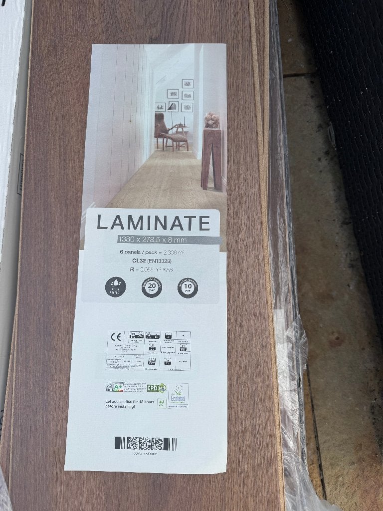 4 pakken laminaat, Ophalen, Bruin, Nieuw, Minder dan 10 m²