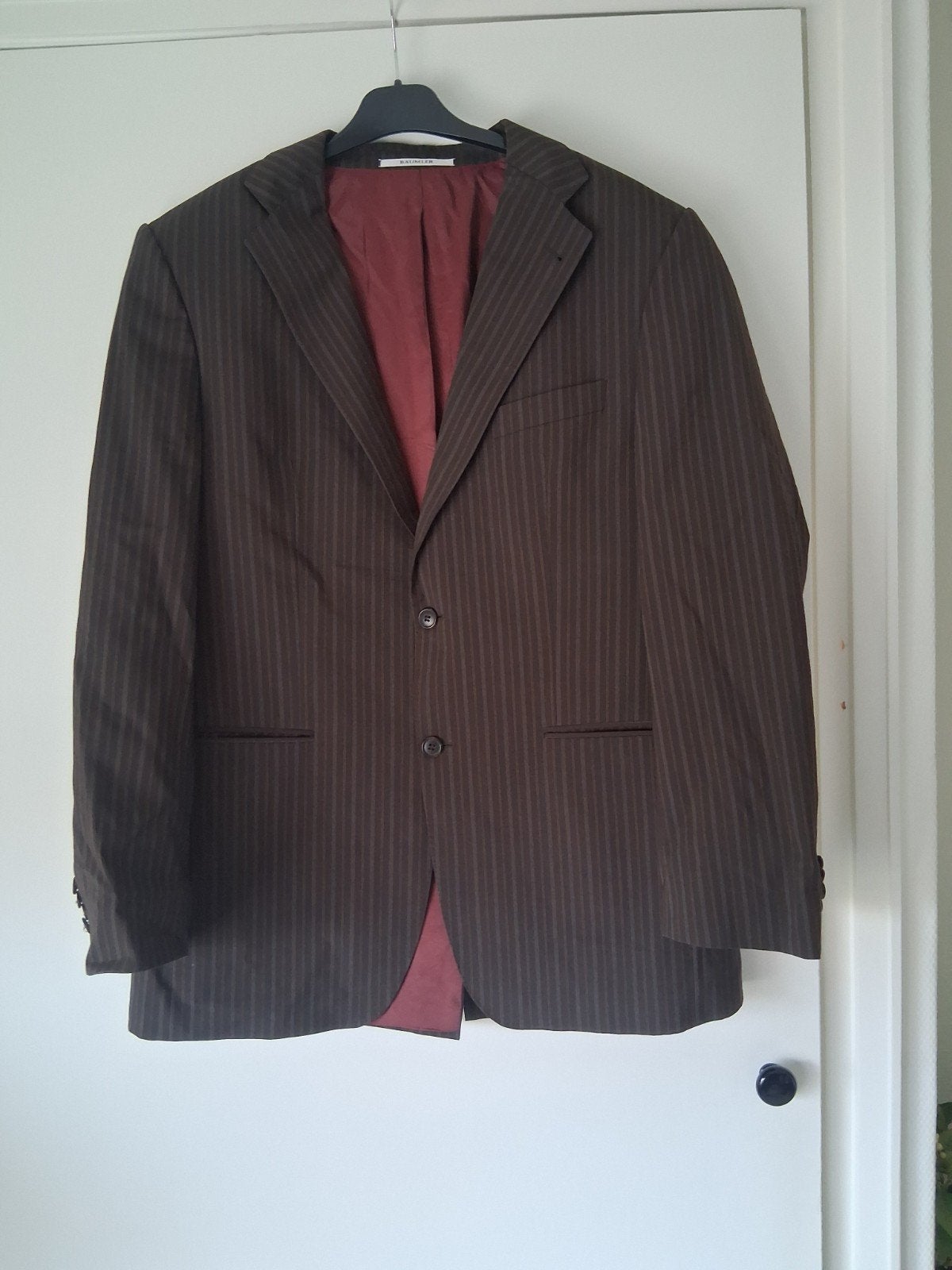 Colbert met krijtstreep - Maat 52, Kleding | Heren, Kostuums en Colberts, Maat 52/54 (L), Bruin, Ophalen of Verzenden, Gedragen