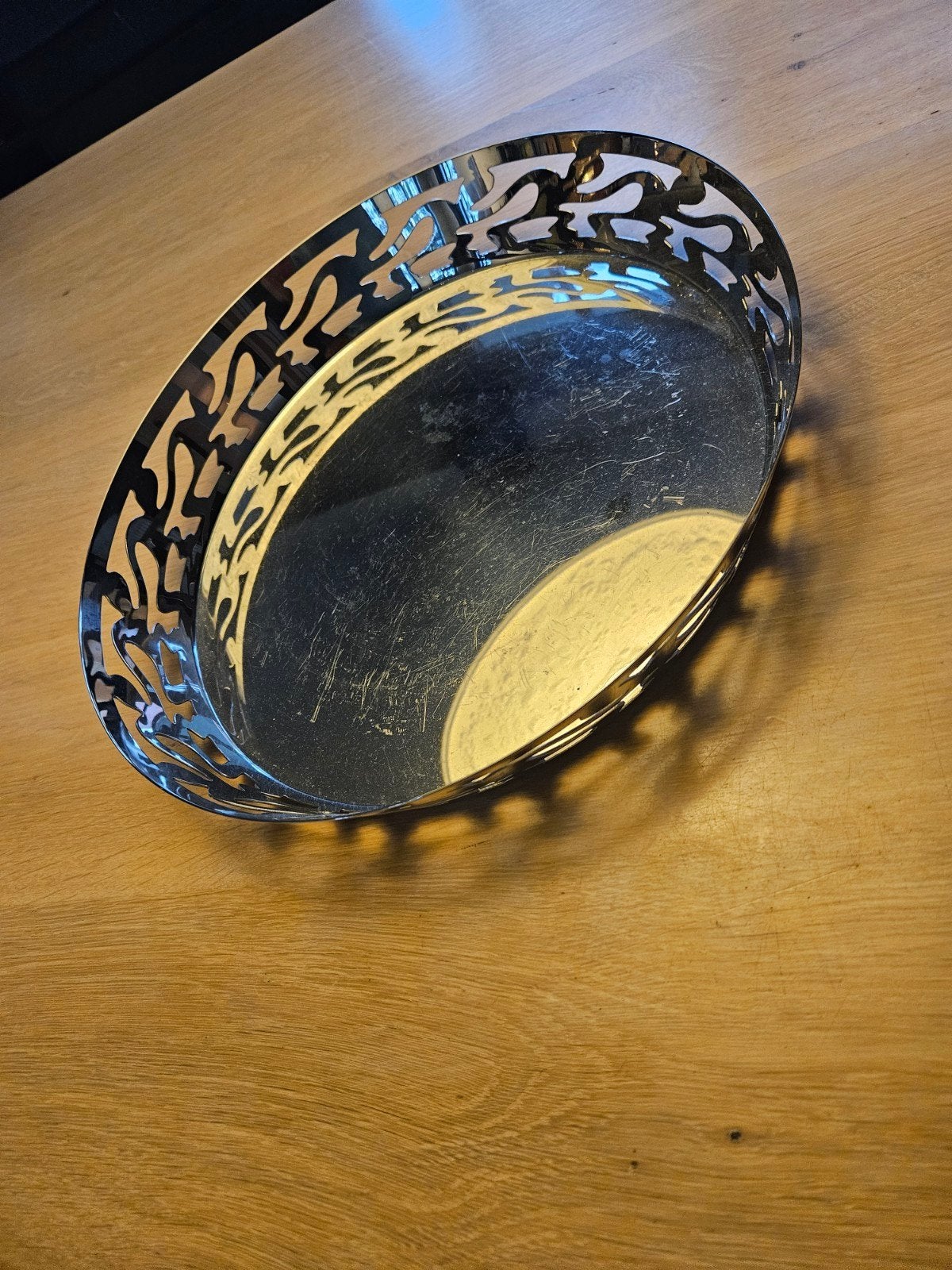 Alessi broodmand - Stijlvolle metalen fruitschaal, Gebruikt, Mand, Rond, Ophalen of Verzenden