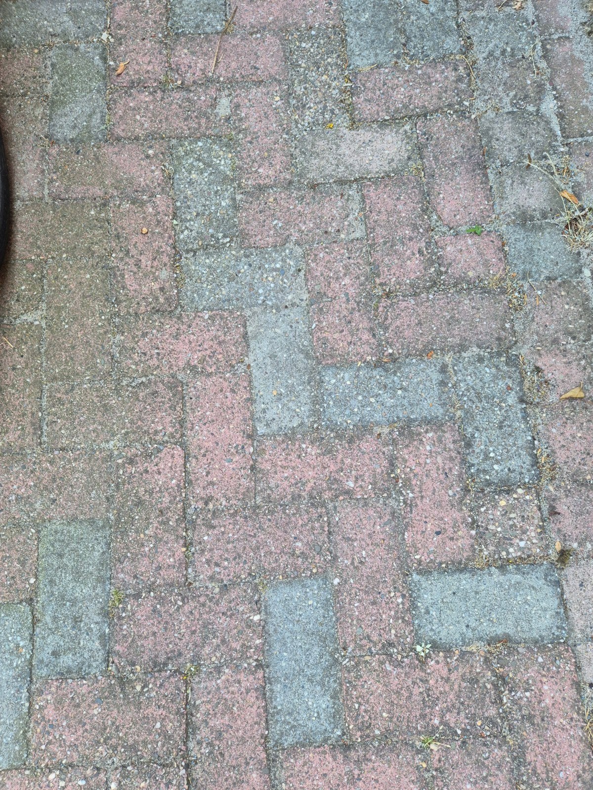 20m² gebruikte klinkers zelf eruit halen, Tuin en Terras, Gebruikt, Klinkers, Ophalen of Verzenden, 10 m² of meer