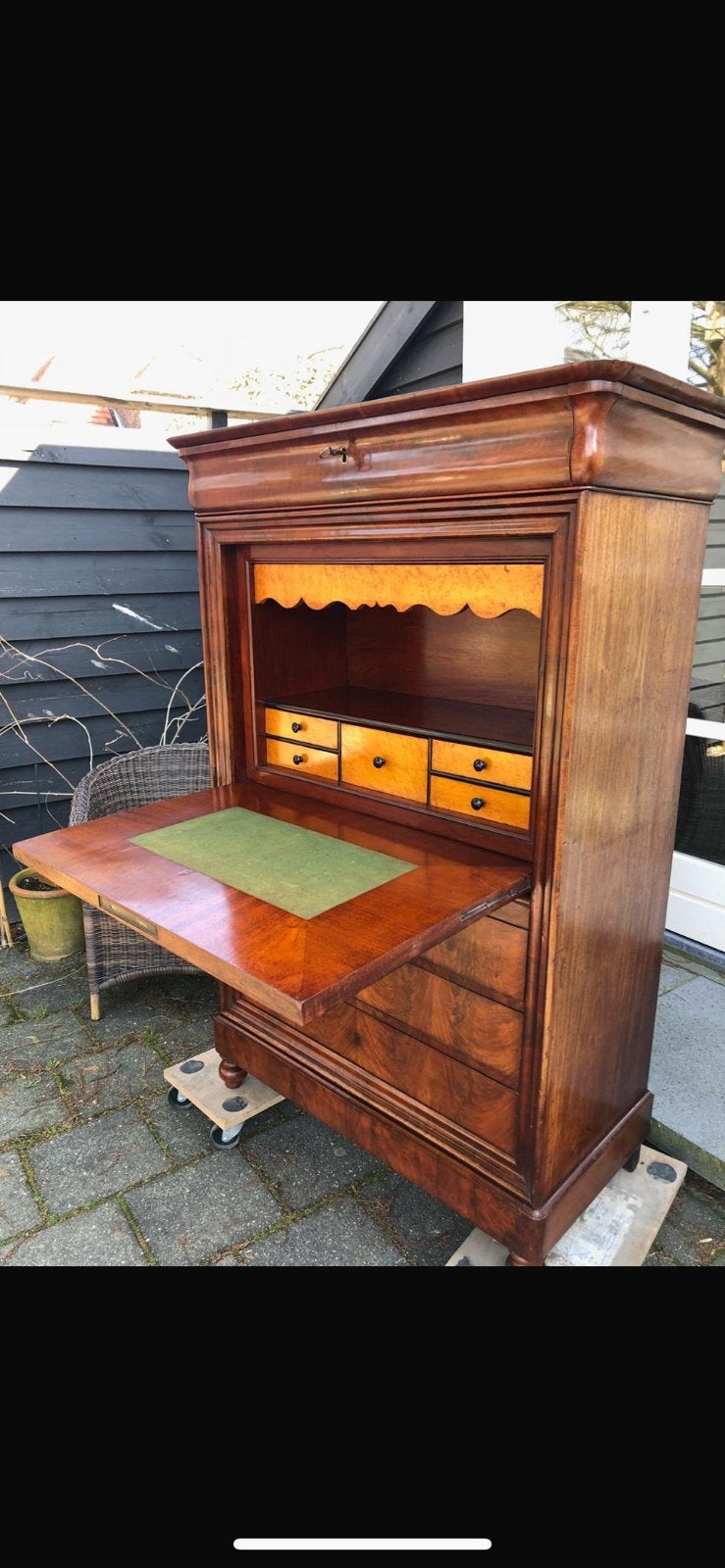 Secretaire biedermeier, Ophalen