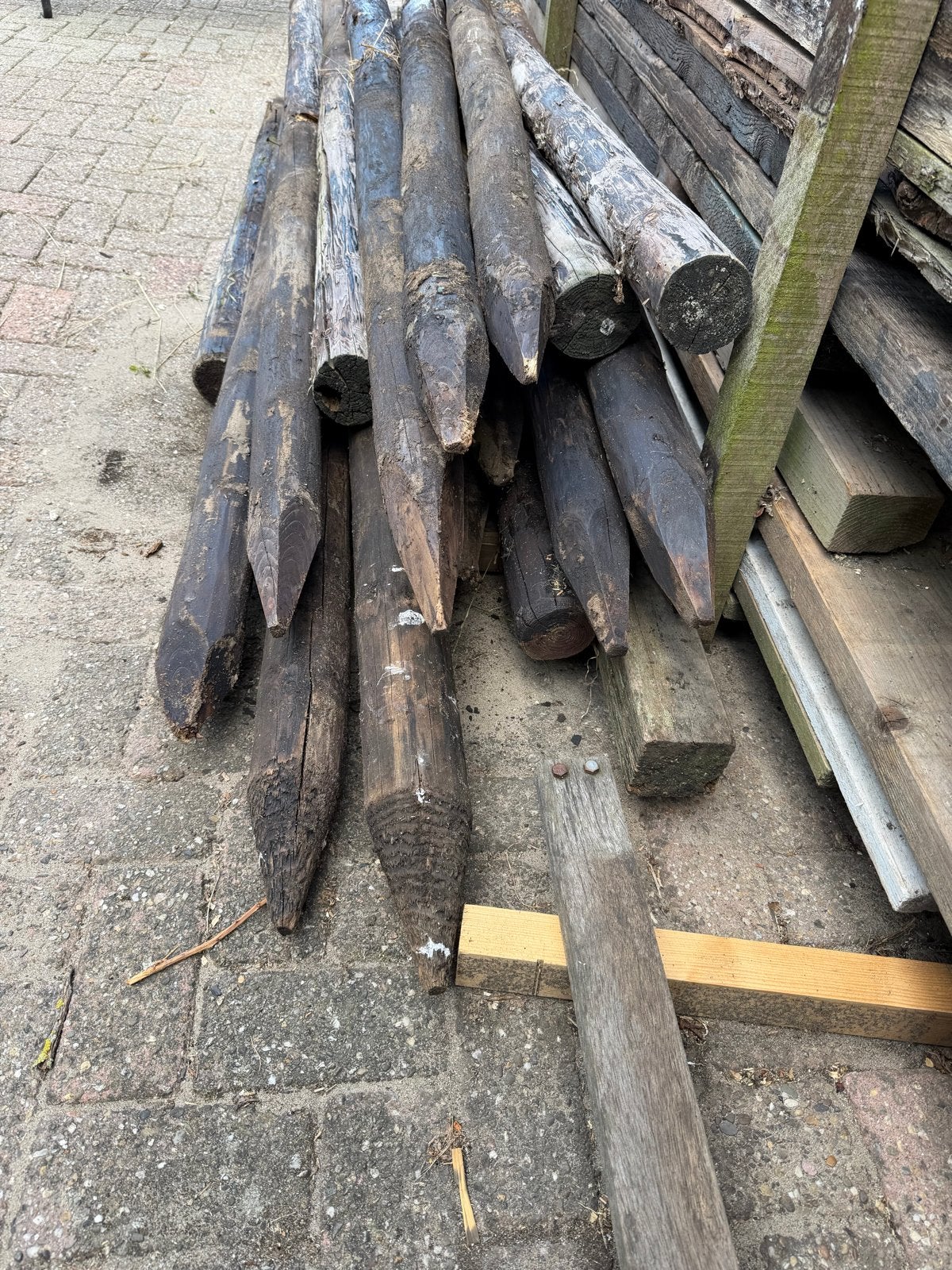 Houten palen - Diverse lengtes en diktes, Ophalen, Gebruikt, Palen, Hardhout
