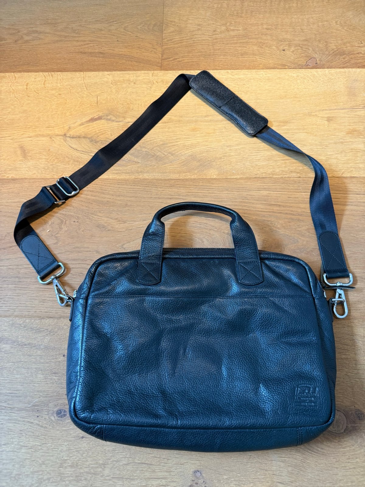 Herschel laptoptas / schoudertas, Ophalen, Zo goed als nieuw, Zwart