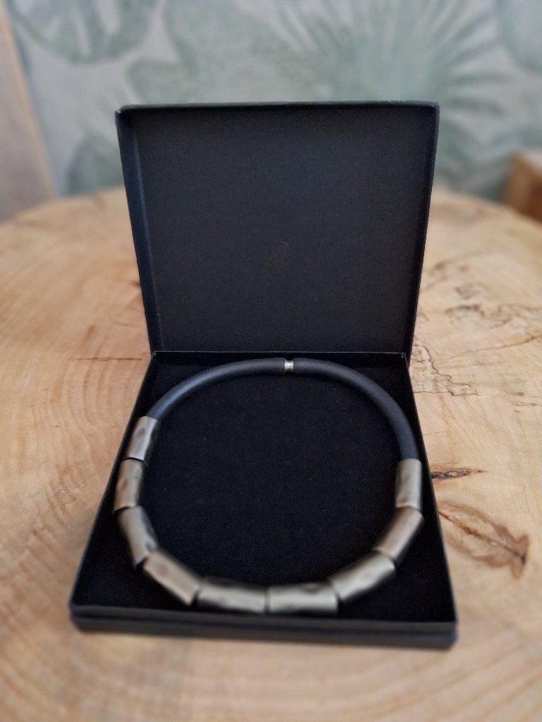 Titanium collier, Ophalen of Verzenden, Nieuw, Overige kleuren, Overige materialen