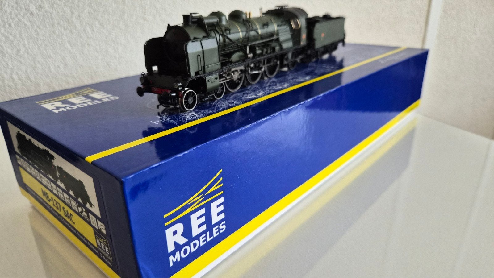 REE MODELES 5-231E46 MB-137 SAC NIEUW, Overige merken, Wisselstroom, Locomotief, Nieuw