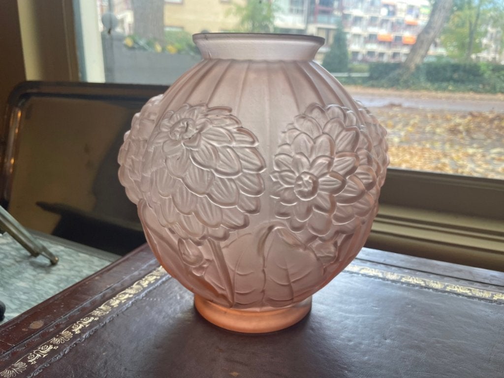 Vaas Vase Met Zinnia's Gesigneerd P de Cagny Frans art deco, Ophalen of Verzenden