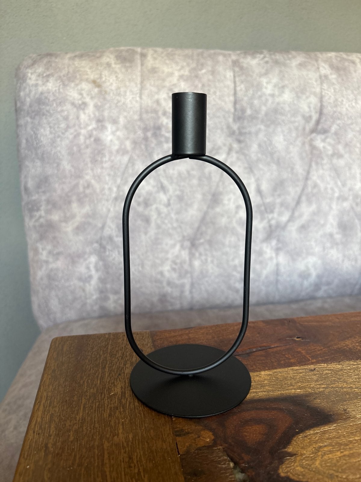 Stijlvolle zwarte kandelaar, Nieuw, Ophalen of Verzenden, 22 cm, Metaal