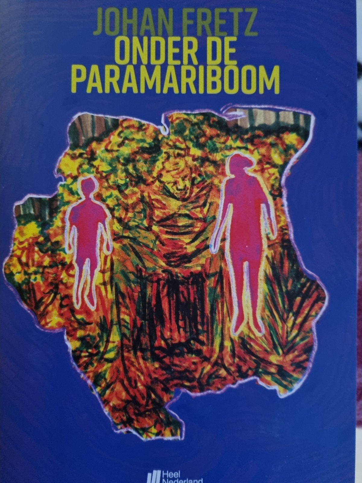 Johan Fretz - Onder de Paramariboom (Heel Nederland Leest), Ophalen of Verzenden, Zo goed als nieuw, Johan Fretz, Nederland