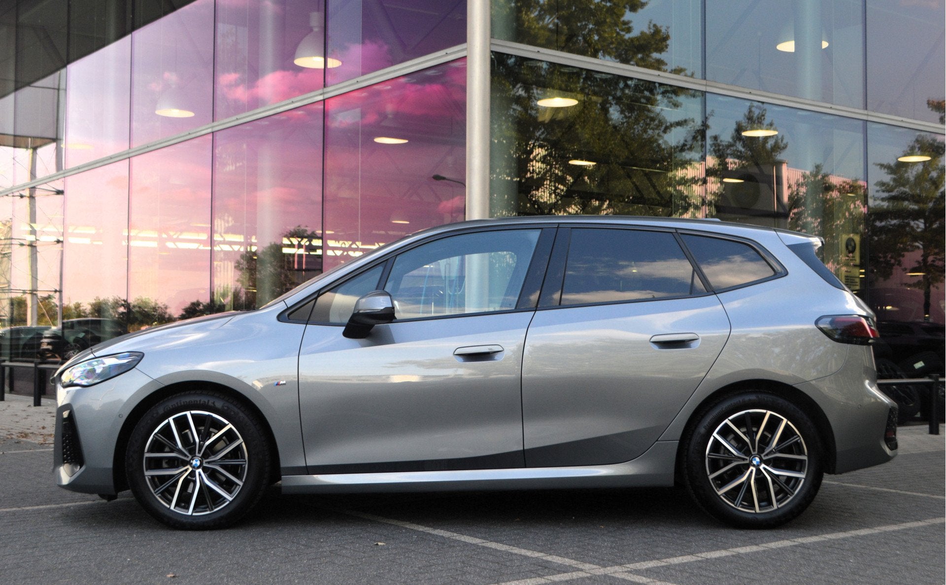 BMW 2 Serie Active Tourer 218i M Sport Automaat / Sportstoel, Auto's, Dealer onderhouden, 136 pk, Gebruikt, Met garantie (alle)