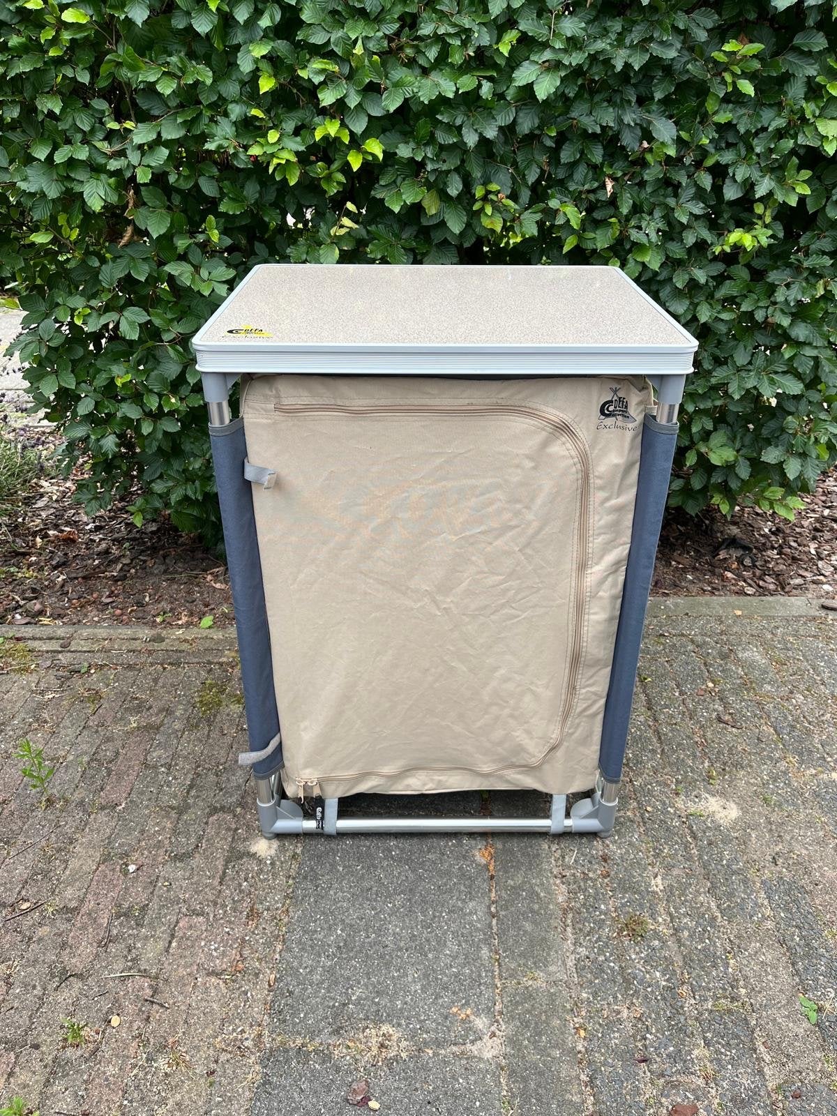 Defa Campingkast - Opvouwbaar, Caravans en Kamperen, Ophalen, Zo goed als nieuw