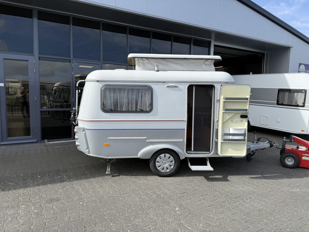 Eriba Touring Familia 310 GT Bed/Zit +Zit 710KG Leeg BJ 2010, Schokbreker, Bedrijf, Treinzit, Tot en met 3