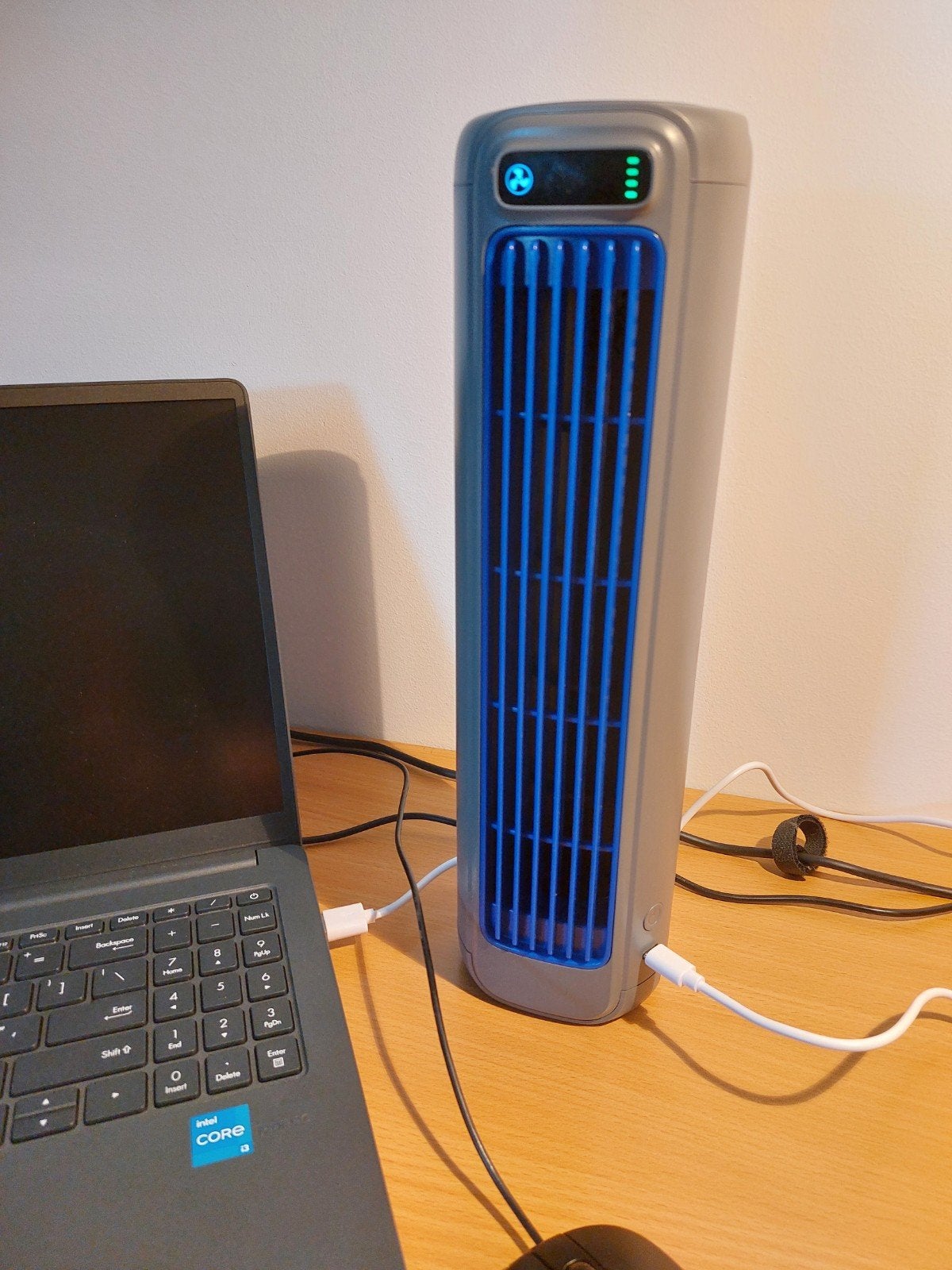 Compacte Torenventilator USB - Ideaal voor Bureau, Ophalen of Verzenden, Zo goed als nieuw, Torenventilator