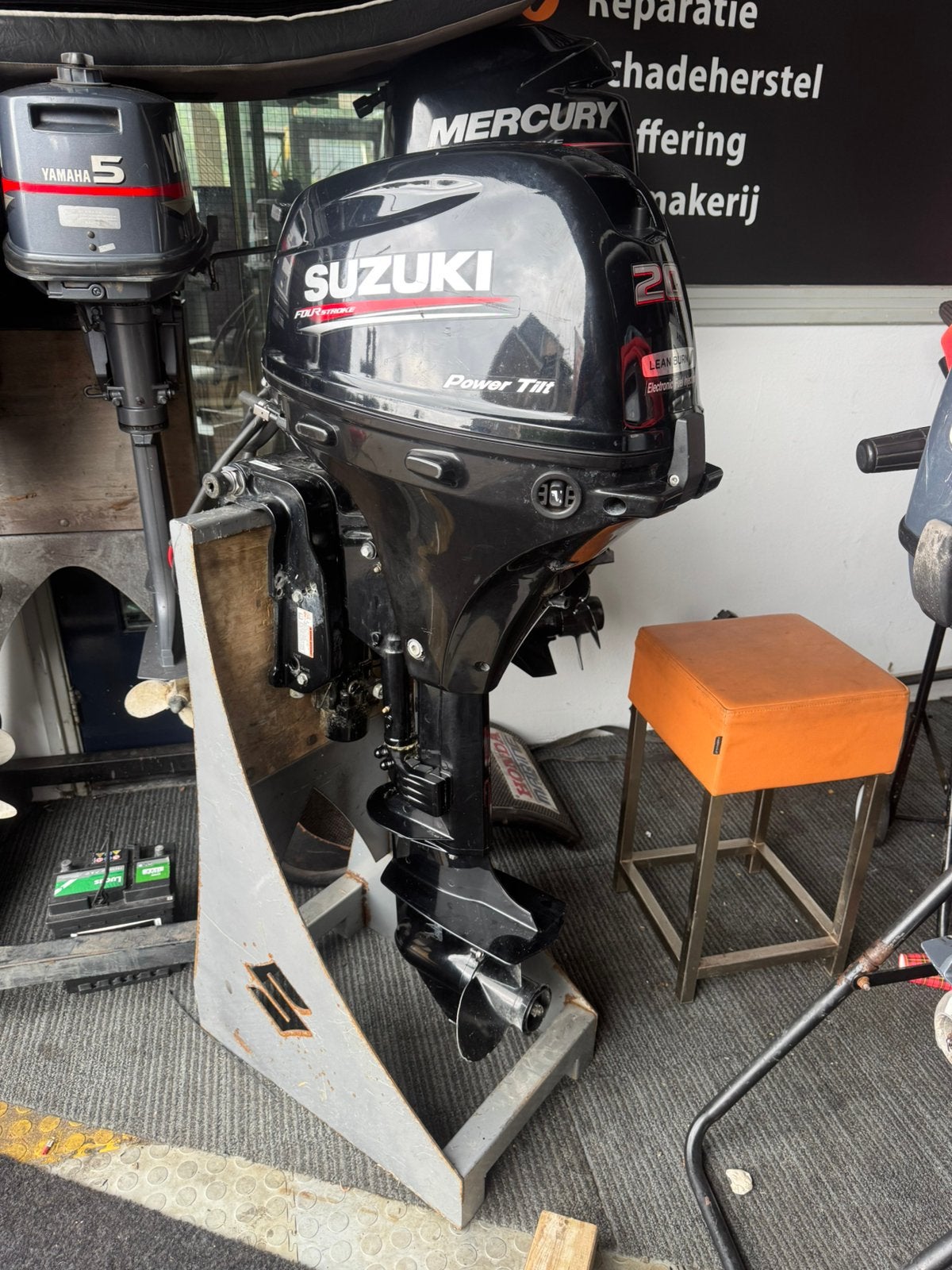 Nette 20 pk suzuki 4-takt POWERTILT, Ophalen, 10 tot 30 pk, Viertaktmotor, Zo goed als nieuw