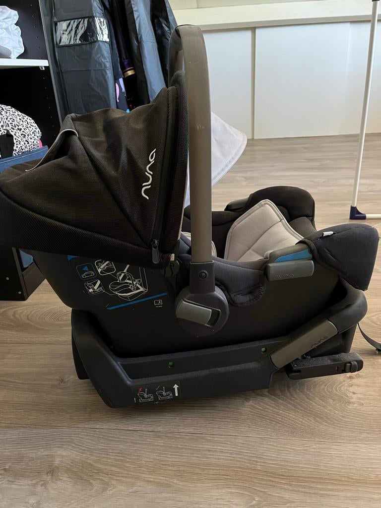 Nuna Pipa Lite LX Autostoel - Zo goed als nieuw, Kinderen en Baby's, Autostoeltjes, Overige merken, Autogordel, Zo goed als nieuw