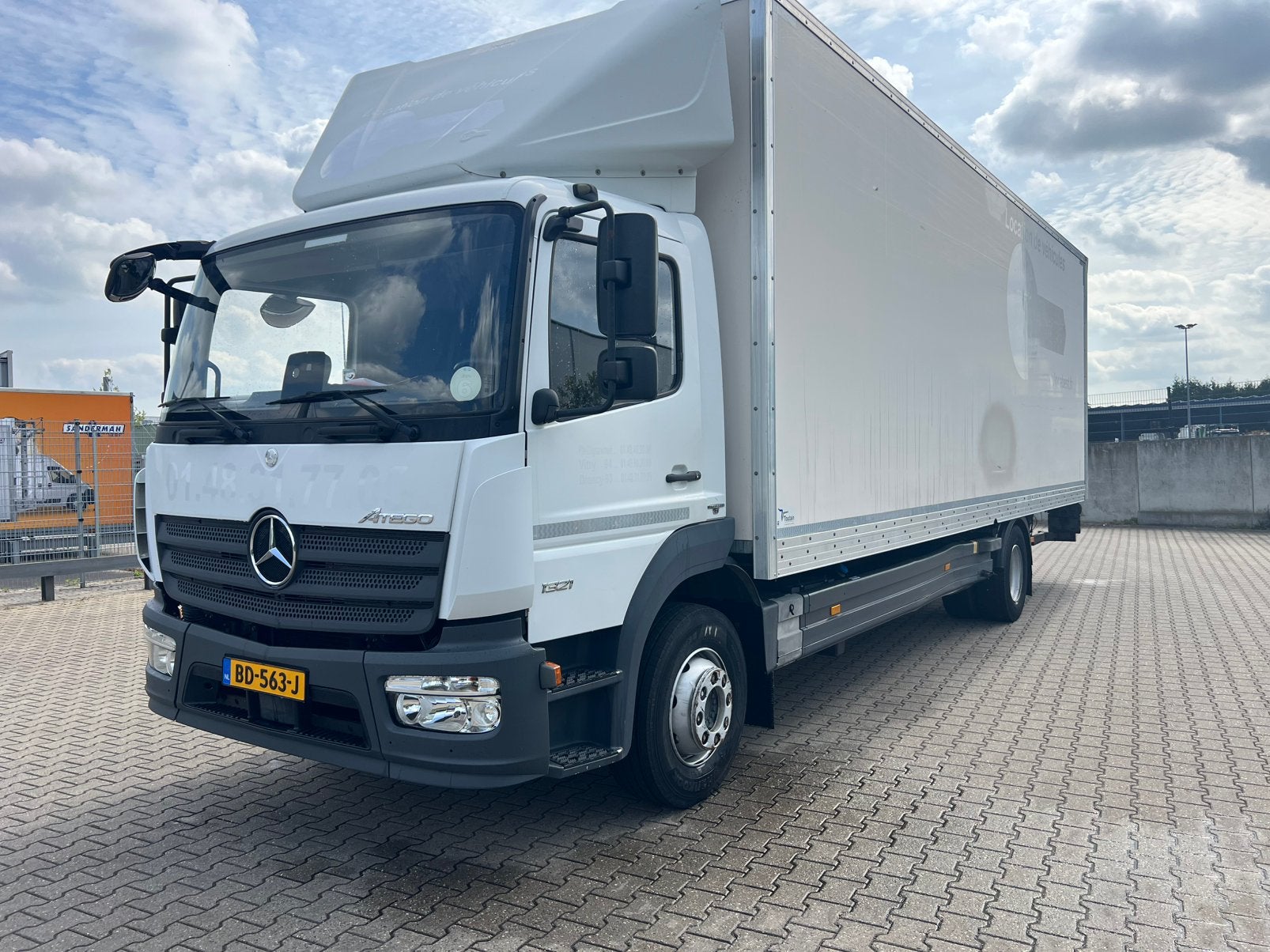 Mercedes-benz Atigo 1321 bakwagen met laadklep euro 6, Automaat, Wit, Mercedes-Benz, Diesel
