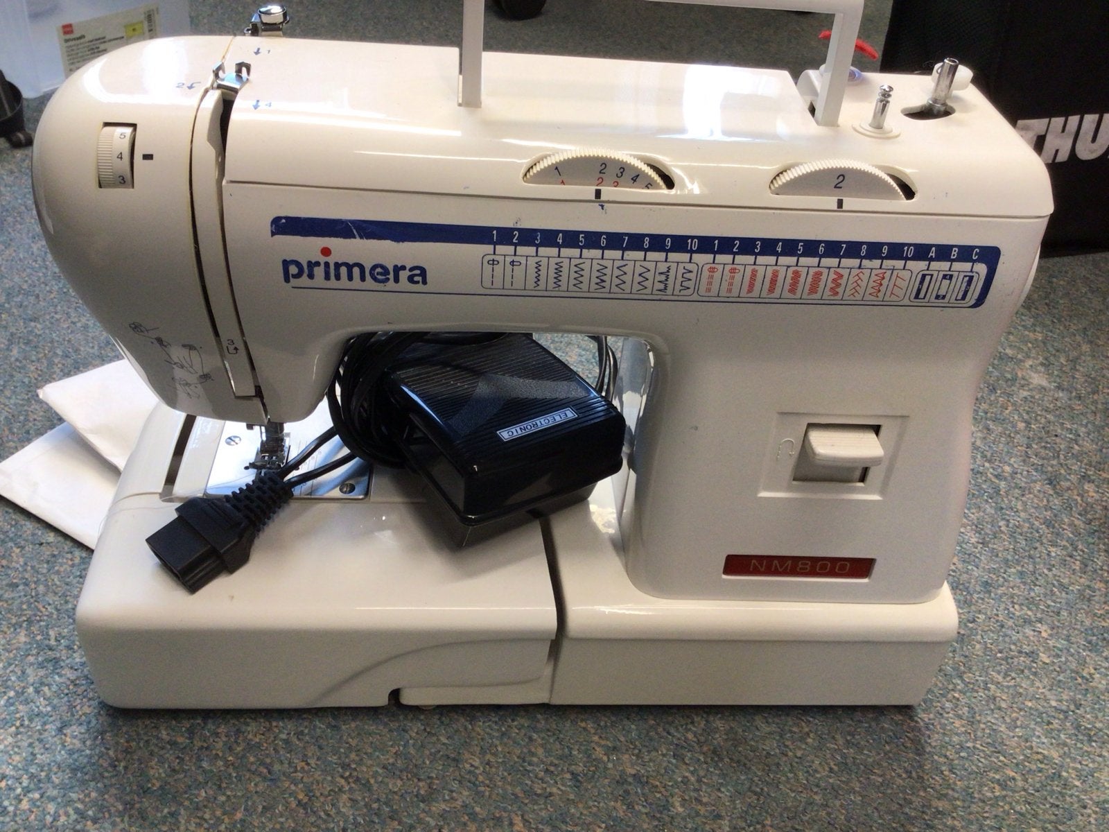 Primera NM 800 Naaimachine - Zo goed als nieuw, Hobby en Vrije tijd, Ophalen of Verzenden, Zo goed als nieuw, Naaimachine, Overige merken