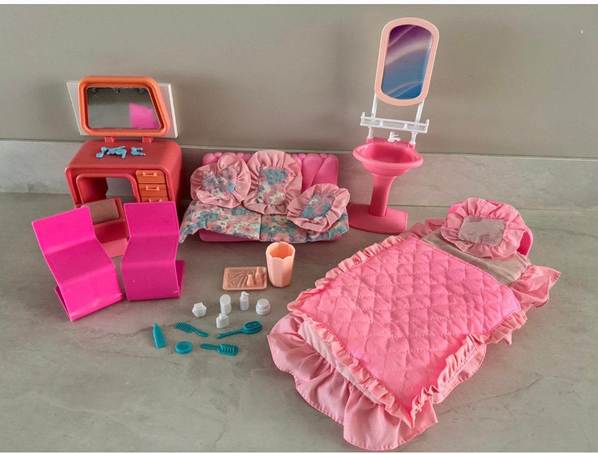 Barbie roze meubel set, Ophalen of Verzenden, Gebruikt, Toebehoren