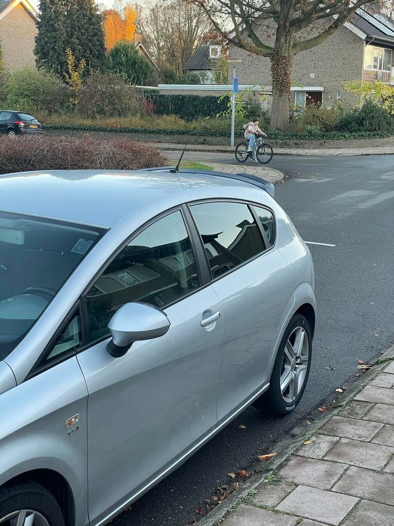 Seat Leon 1.4 TSI 92KW 2009 Grijs, Auto's, 125 pk, 4 cilinders, Leon, Origineel Nederlands