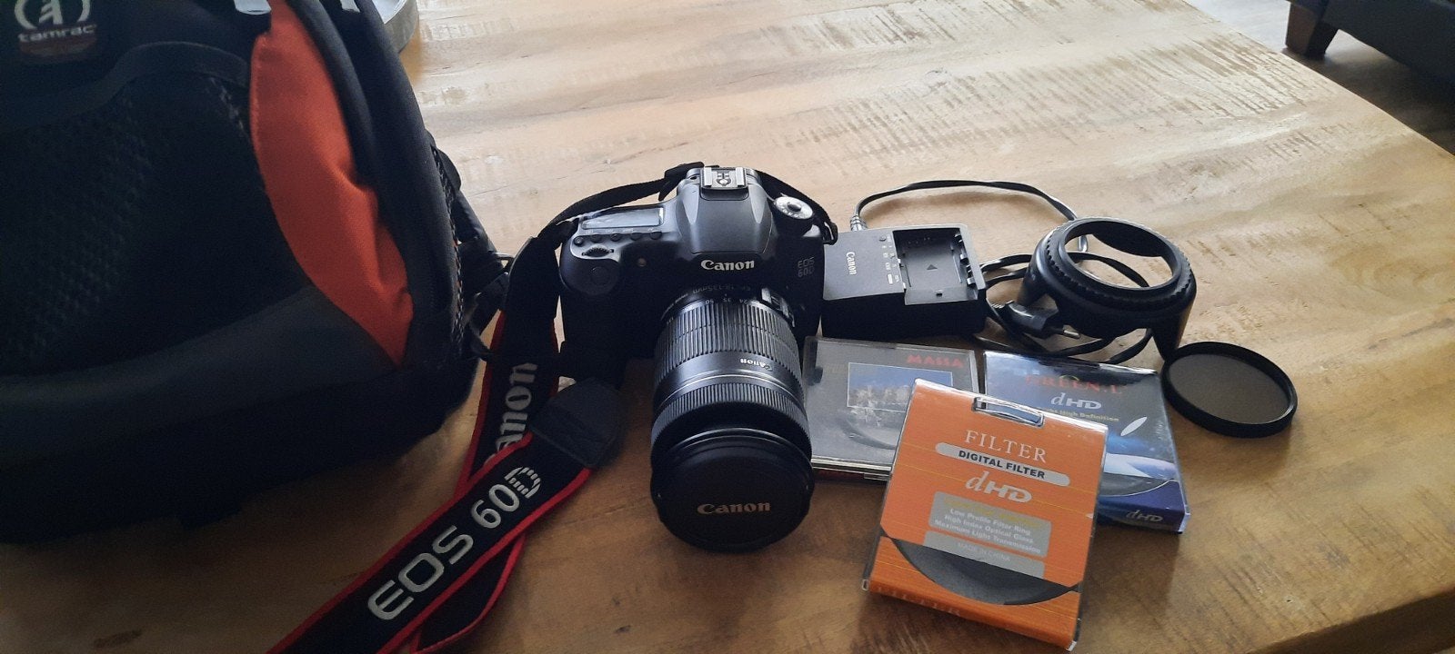 Canon EOS 60D Spiegelreflexcamera met accessoires, Audio, Tv en Foto, Fotocamera's Digitaal, Ophalen, Gebruikt, Spiegelreflex