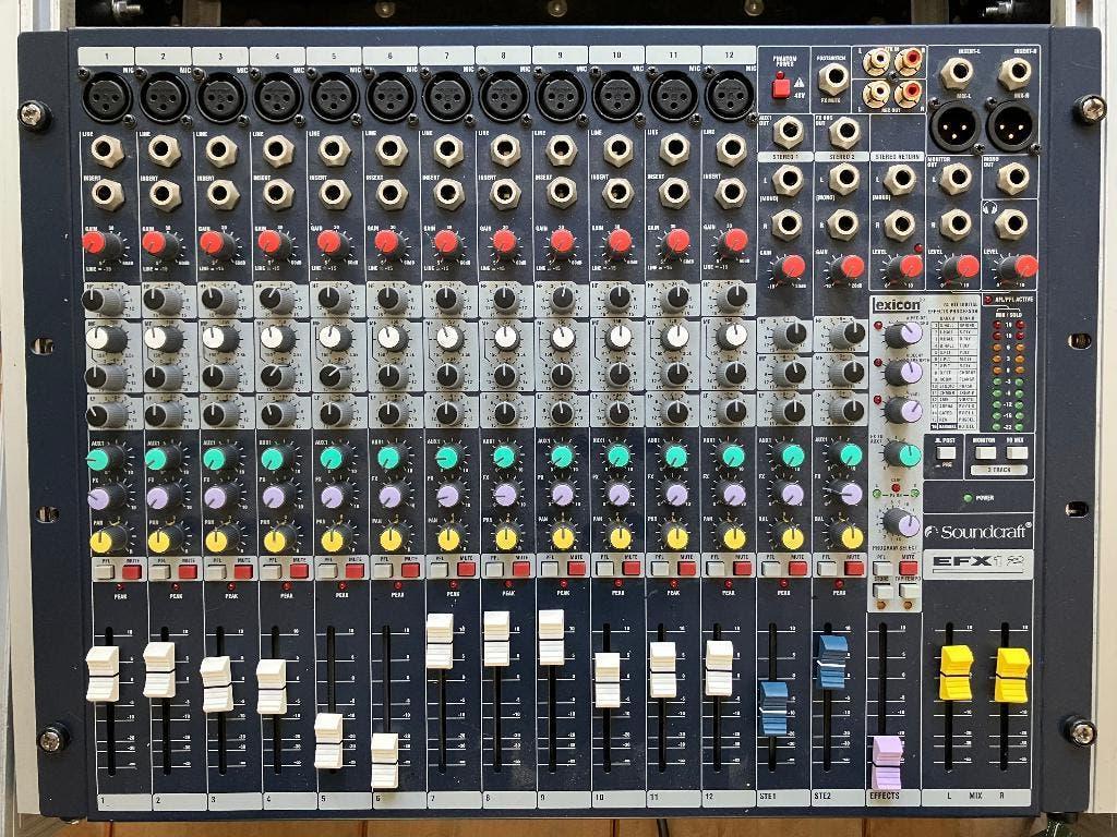 Soundcraft EFX 12 channel mixer incl flightcase, Ophalen, Zo goed als nieuw, 10 tot 20 kanalen, Microfooningang