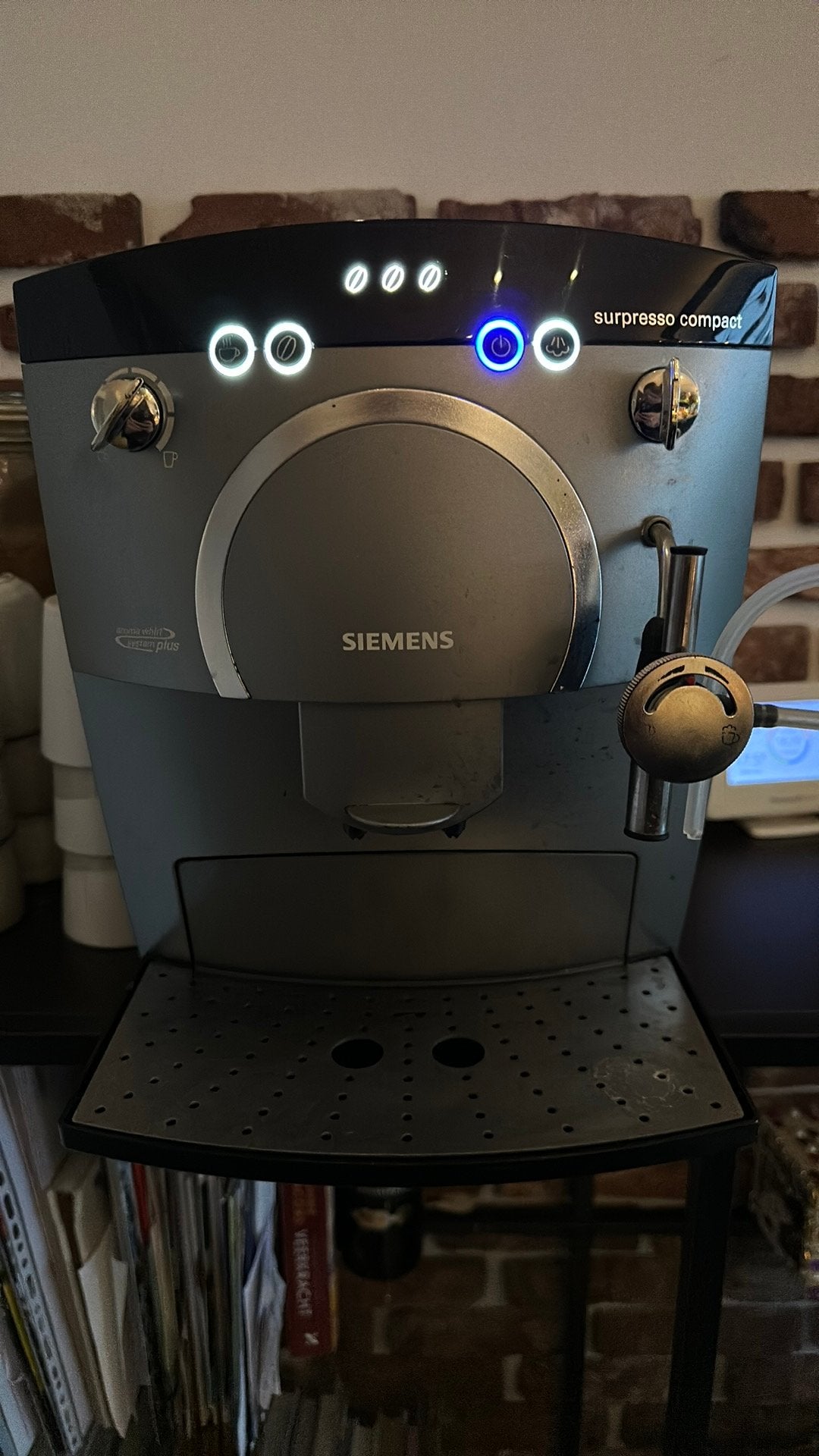 Siemens Surpresso Compact volautomatische espressomachine, Gebruikt, Espresso apparaat, Koffiebonen, 2 tot 4 kopjes