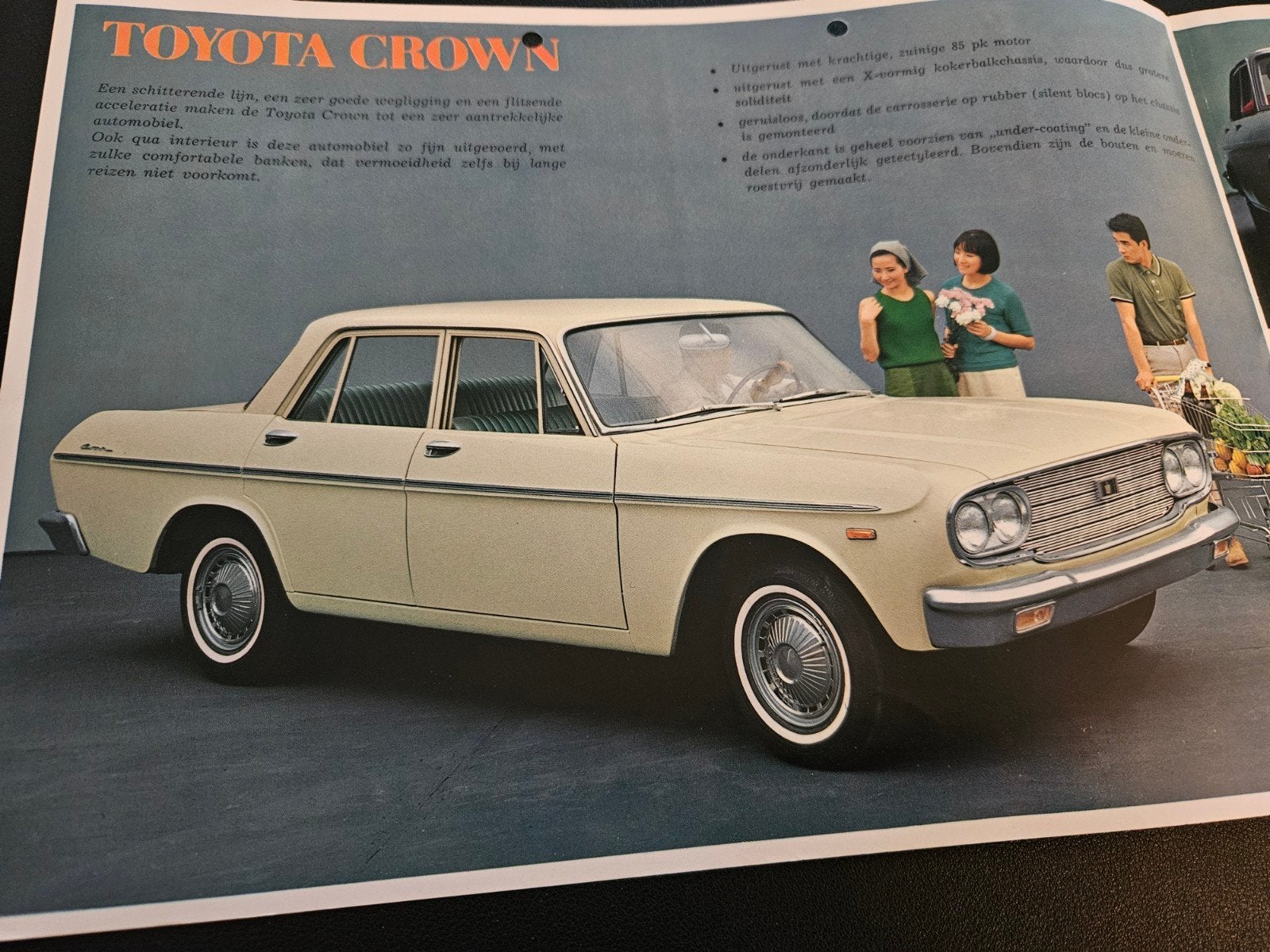 Brochure Toyota Crown, Ophalen of Verzenden, Zo goed als nieuw, Toyota