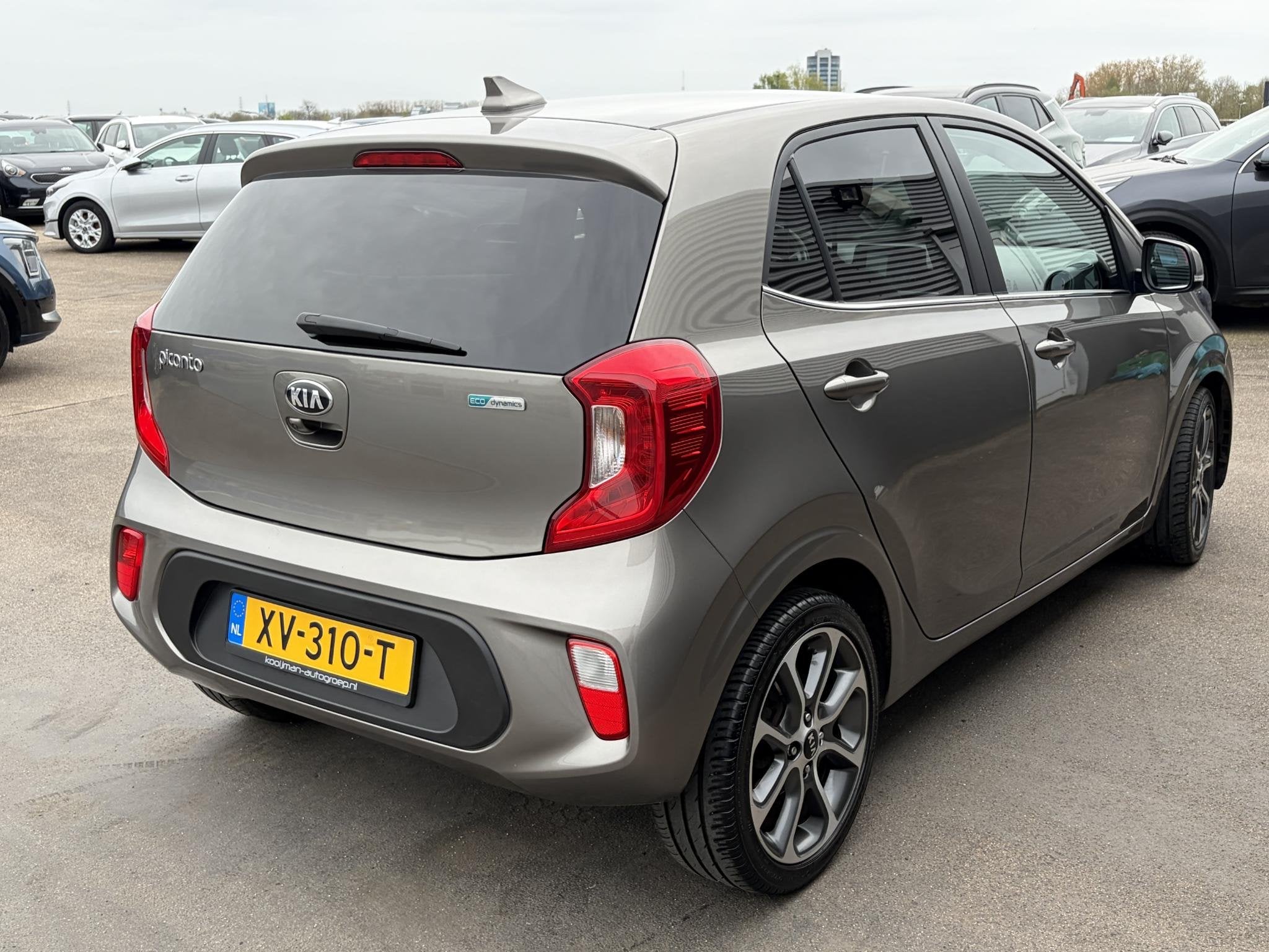 Kia Picanto 1.0 CVVT Design Edition Nieuw geleverd & dealero, Auto's, Voorwielaandrijving, Gebruikt, Euro 6, 4 stoelen