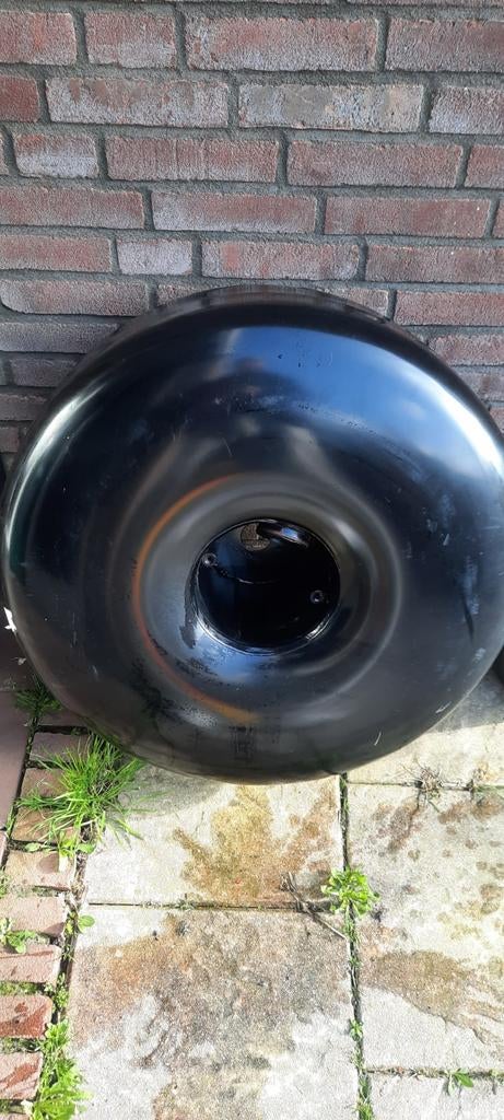 Lpg tank 98Liter inclusief onderdelen MOET ZSM WEG, Ophalen