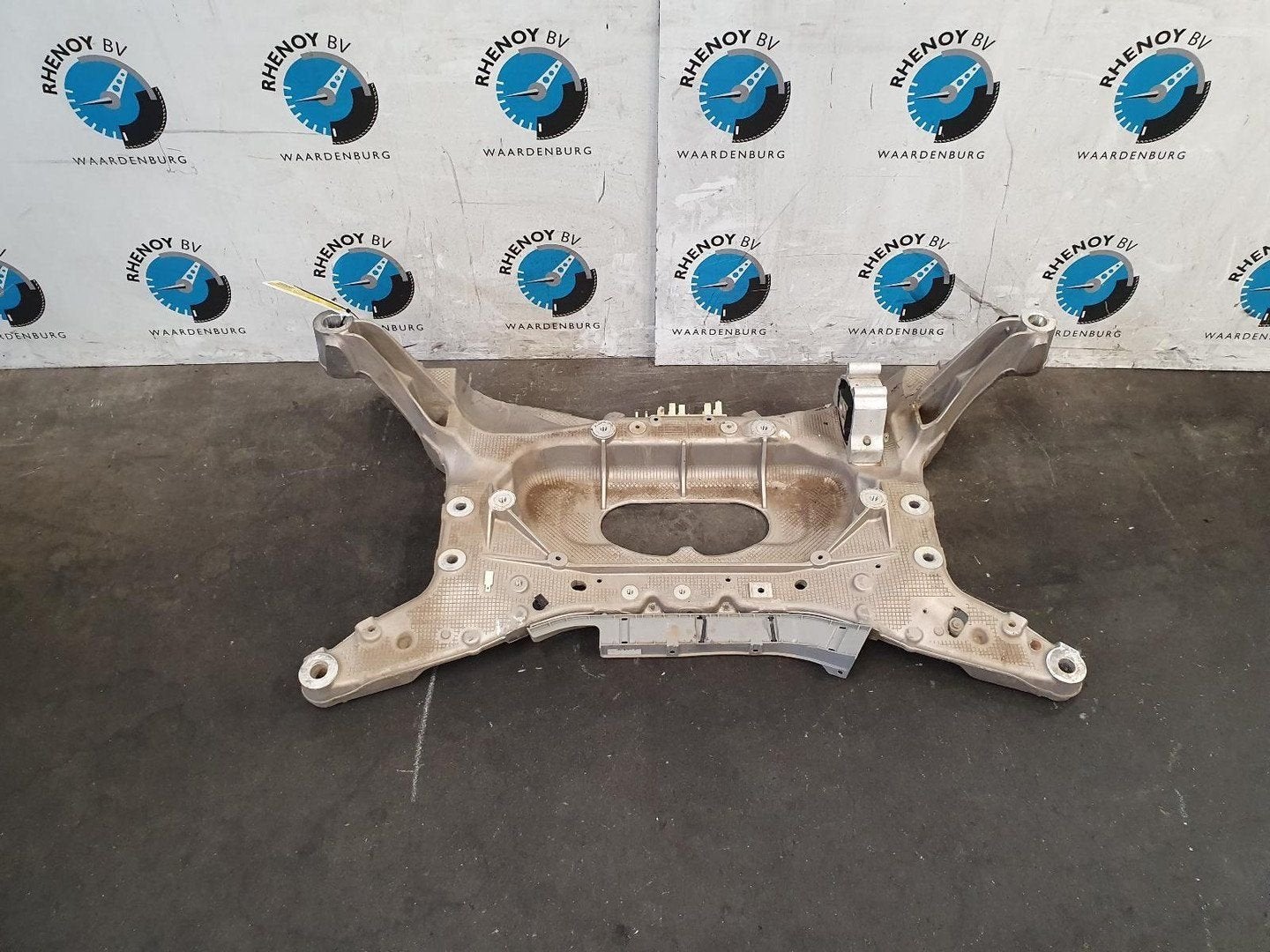JAGUAR E PACE X540 R-Dynamic HSE SUBFRAME VOOR 2023, Ophalen of Verzenden, Gebruikt, Stiba lid