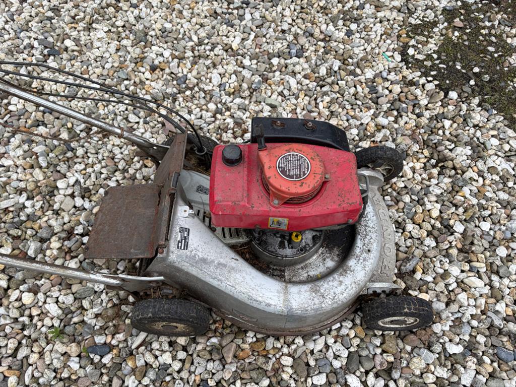 Honda HR21 Benzine Grasmaaier, Tuin en Terras, Ophalen, Cirkelmaaier, Gebruikt, Benzine-grasmaaier