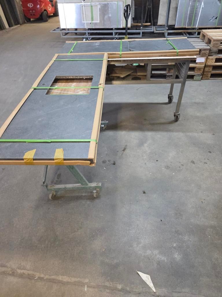 Nieuw keramisch aanrechtblad., Huis en Inrichting, Keuken | Keukenelementen, Ophalen, Nieuw, 50 tot 75 cm, Minder dan 100 cm