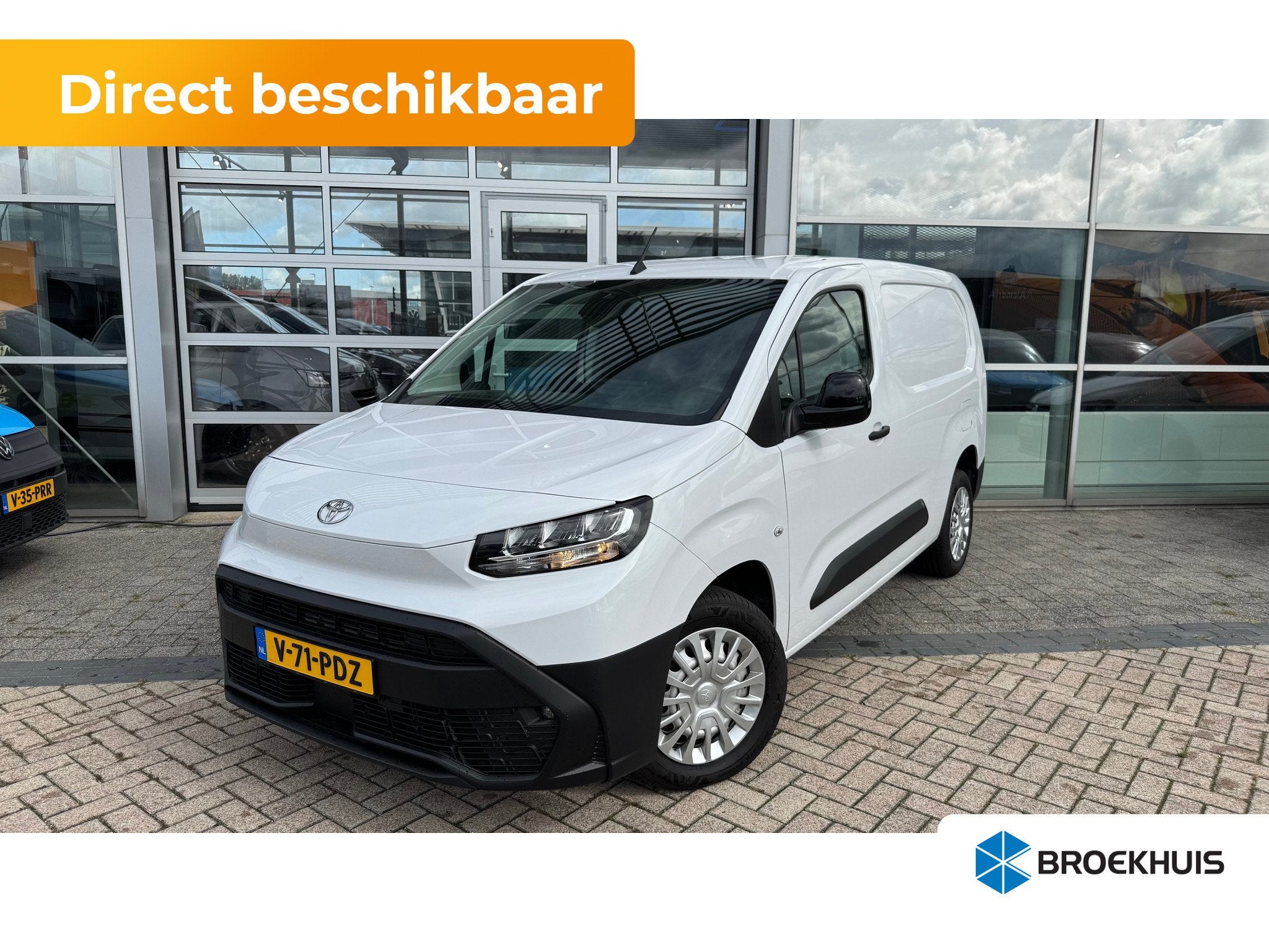 Toyota ProAce City L2 Duty 1.5 D-4D 102PK, Auto's, 4 cilinders, Verwarmde buitenspiegels, Wit, Bedrijf