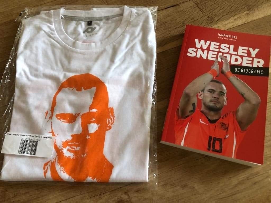 Nieuw boek Wesley Sneyder + t-shirt maat S, Ophalen of Verzenden, Nieuw