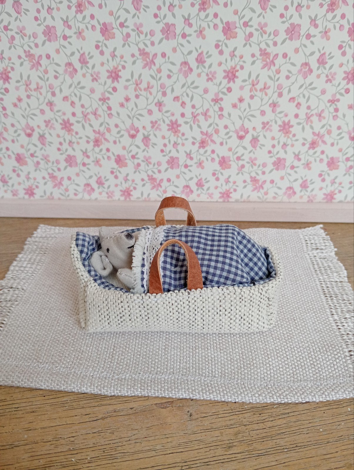reismandje wiegje muizenhuis poppenhuis, Verzamelen, Ophalen of Verzenden, Nieuw, Poppenhuis