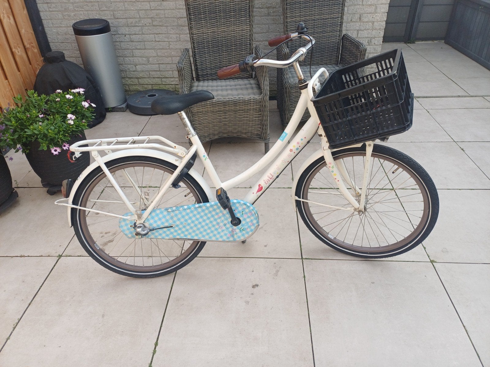 24 inch kinderfiets met krat, Fietsen en Brommers, Fietsen | Meisjes, Gebruikt, 24 inch, Versnellingen, Terugtraprem, Ophalen