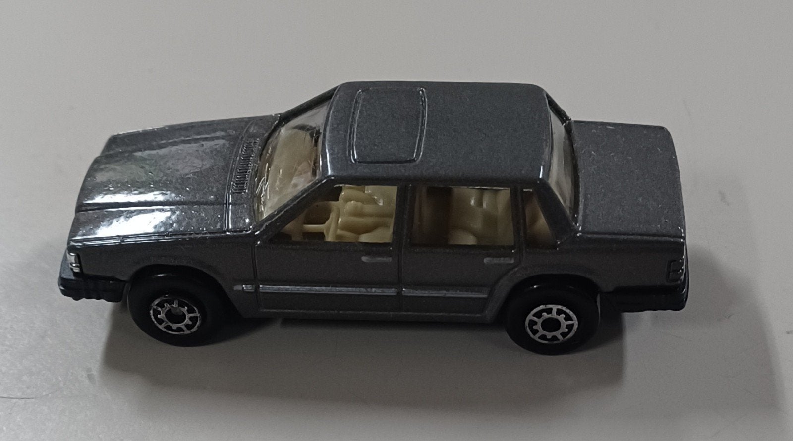 Volvo 760GLE van Edocar. schaal 1:72. 1986 made in Macau., Ophalen of Verzenden, Nieuw, Auto, Overige merken