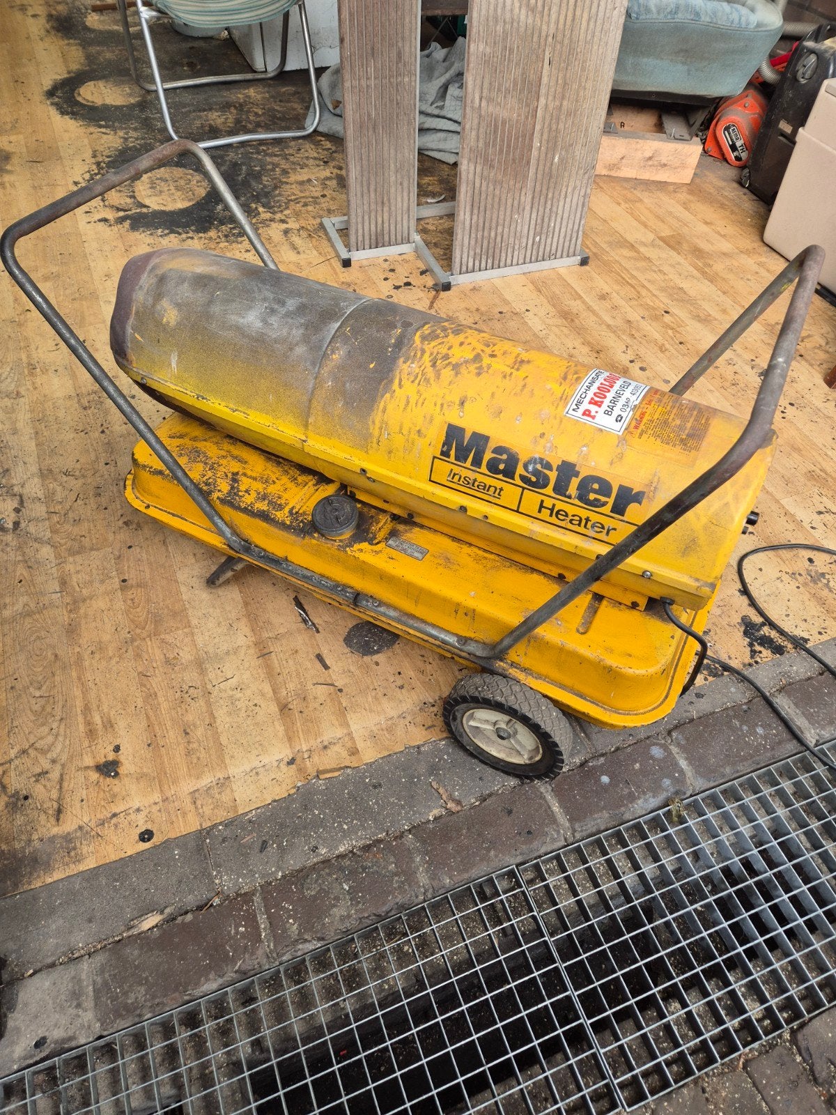 Hete lucht kanon, diesel. Master Instant Heater B150ESKD, Ophalen, Gebruikt, 800 watt of meer, Kachel