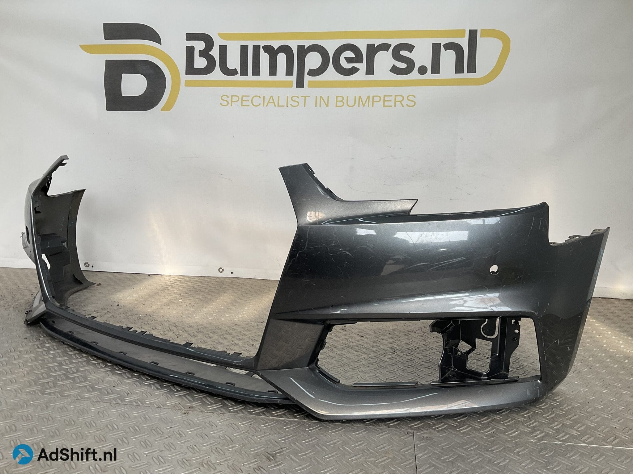 Bumper Audi A4 BW0 B9 SLINE S-LINE 14-17 8W0807437F Voorbump, Bumper
