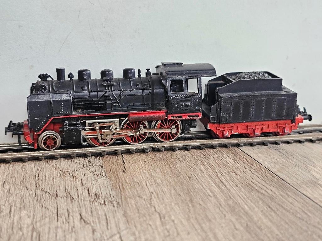 Modeltrein TRIX-EXPRESS 3 railsysteem lokomotief BR-24, Gebruikt, Trix, Ophalen of Verzenden, Gelijkstroom