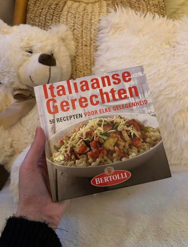 Italiaanse gerechten - kookboek van Bertolli, Ophalen of Verzenden, Zo goed als nieuw, Italië