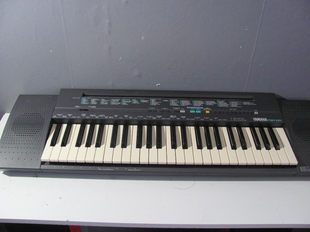 YAMAHA PSR 100 keyboard, 49 toetsen, Yamaha, Ophalen of Verzenden, Zo goed als nieuw