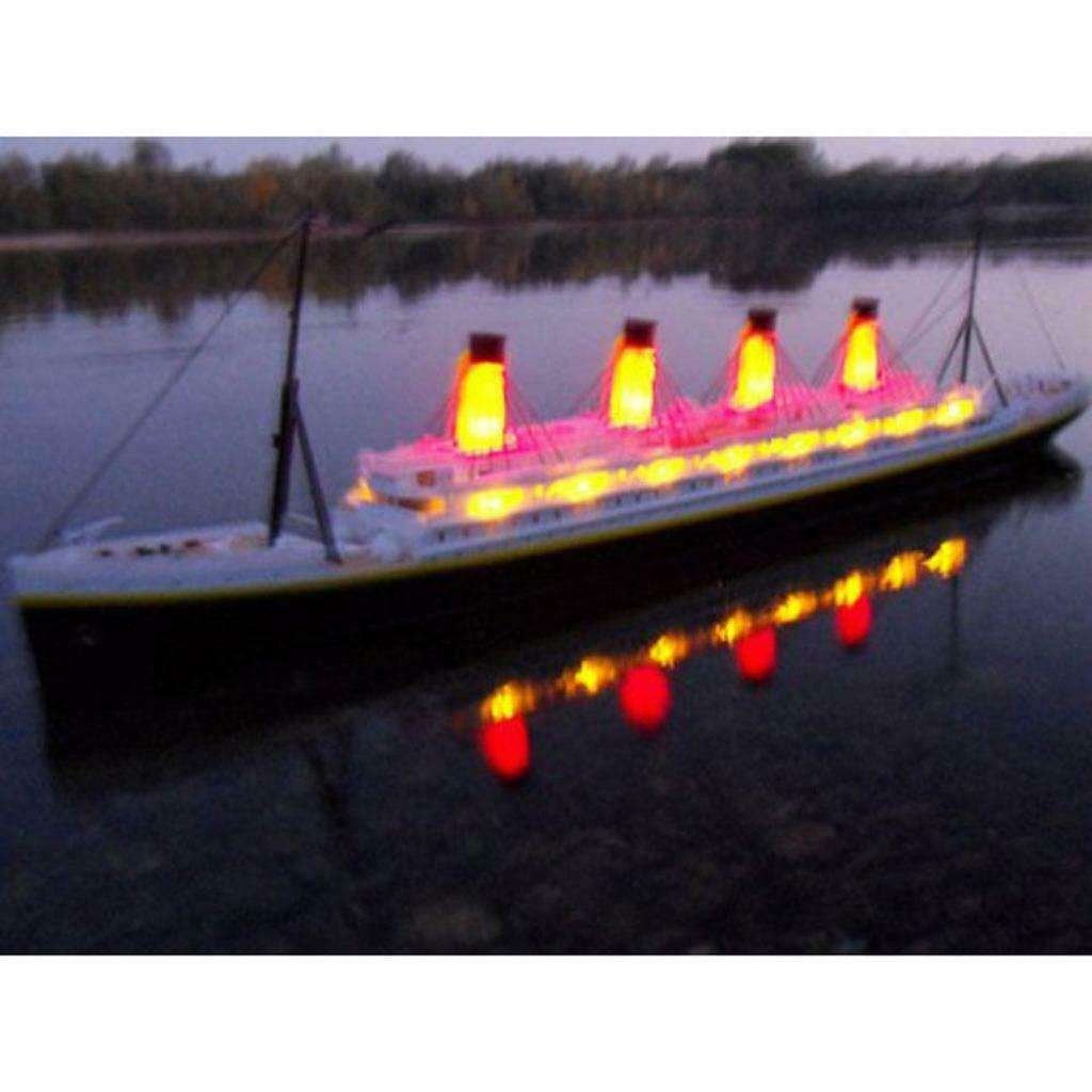 Titanic 81cm. Vaarklaar! Met Verlichting RC Standaard Etc., Ophalen of Verzenden, Nieuw