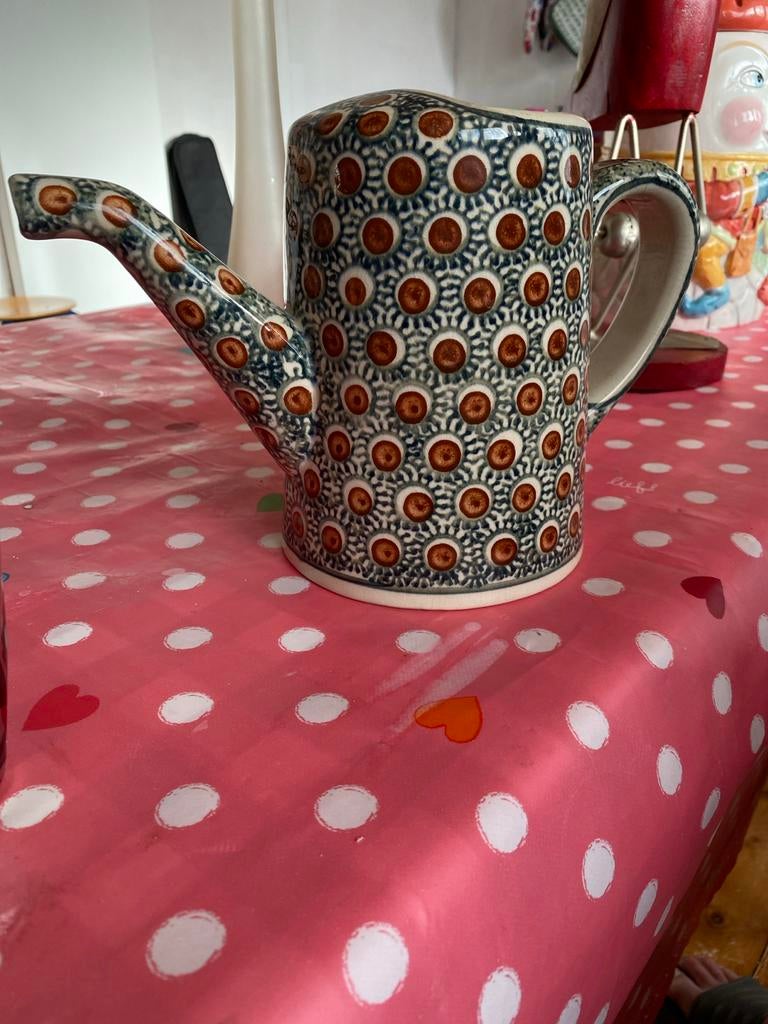 Decoratieve gieter met uniek patroon, Ophalen