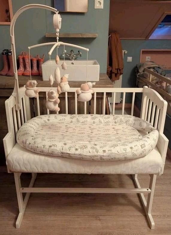 Houten co sleeper met extra dik matras, Kinderen en Baby's, Babywiegjes en Ledikanten, Ophalen, Gebruikt