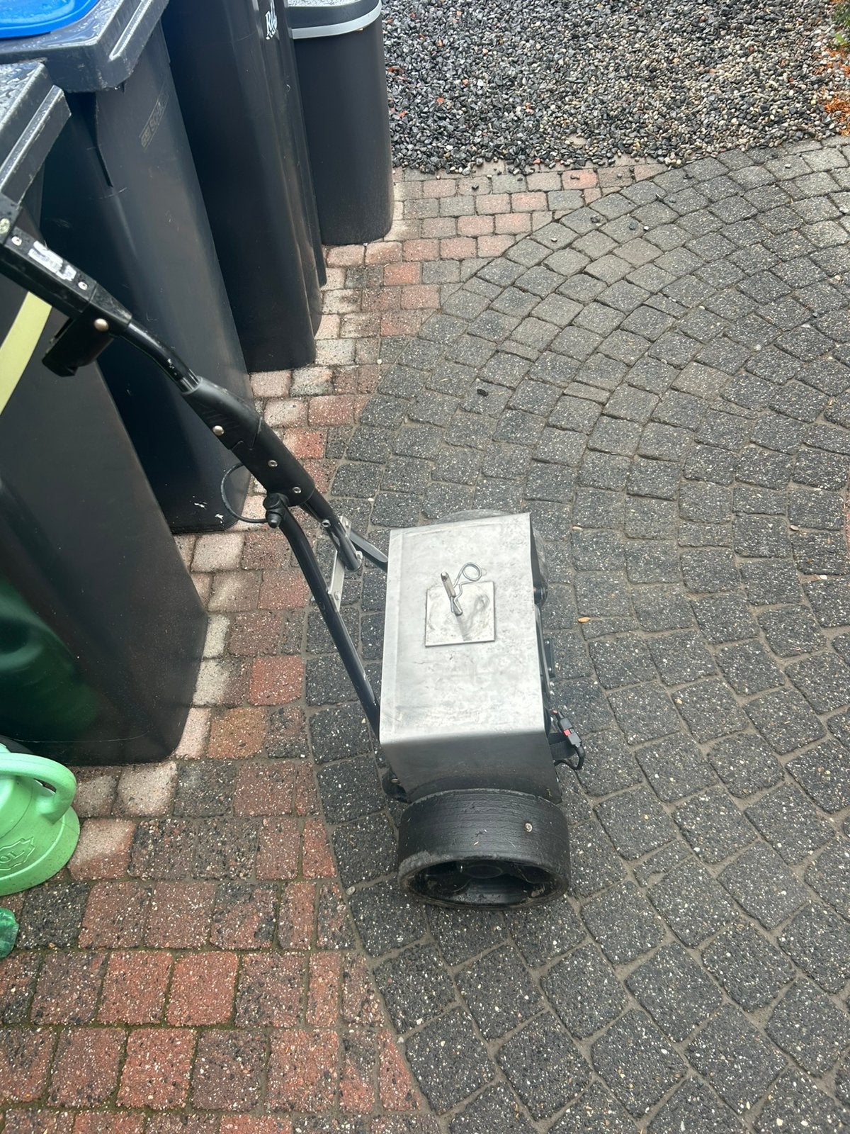 Te koop elektrisch Trolley, Watersport en Boten, Hengelsport | Witvissen, Ophalen, Gebruikt, Overige typen