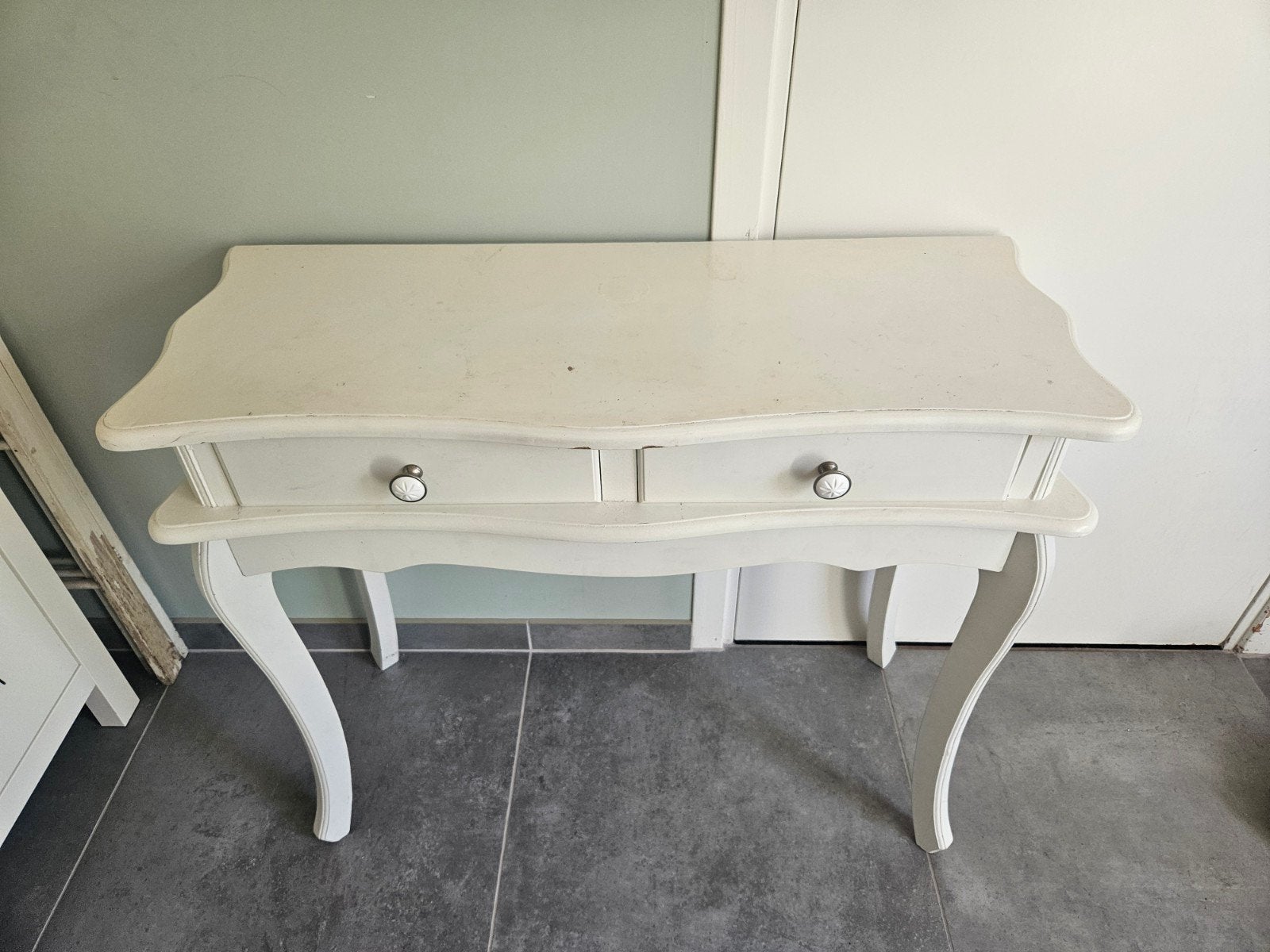 Make-up tafel (opknapper), Ophalen