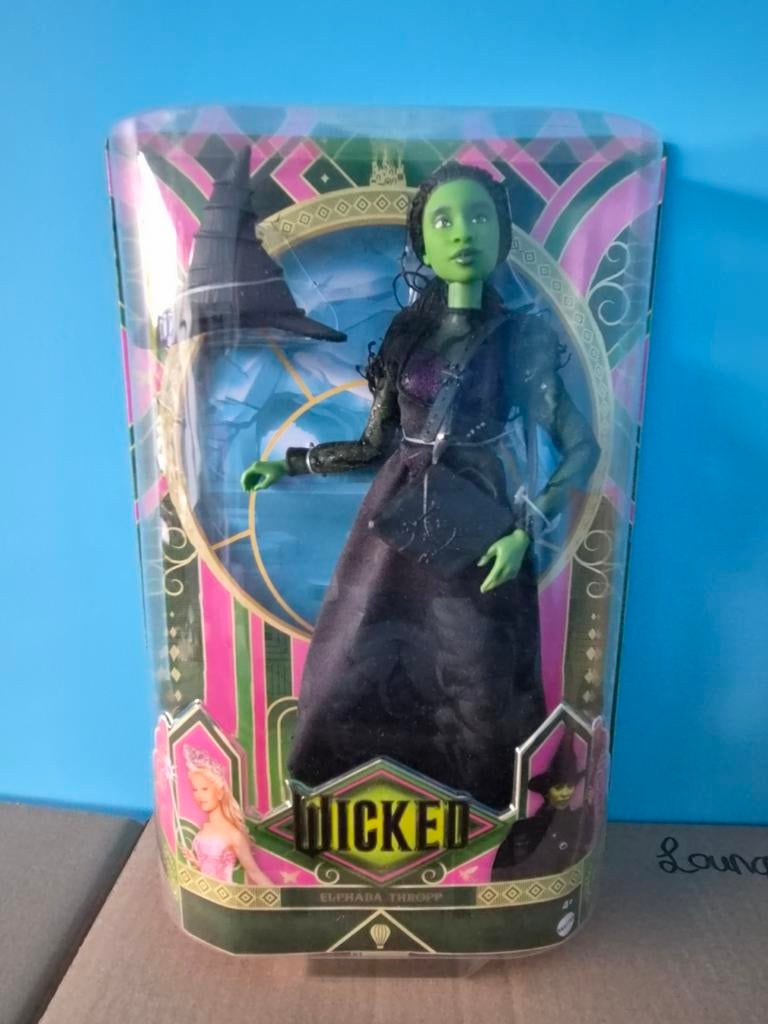 Elphaba Barbie met Misprint op doos, Ophalen of Verzenden