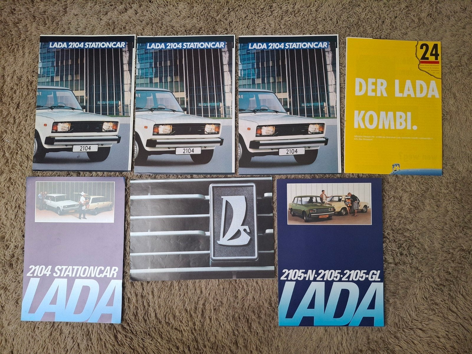 Lot autofolders Lada 2104/2105/2107, Verzenden, Gelezen, Overige merken
