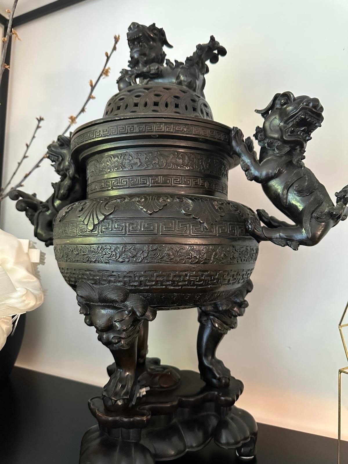 Exclusieve Chinese Bronzen Wierookbrander met Foo Dogs, Antiek en Kunst, Antiek | Koper en Brons, Ophalen of Verzenden, Brons